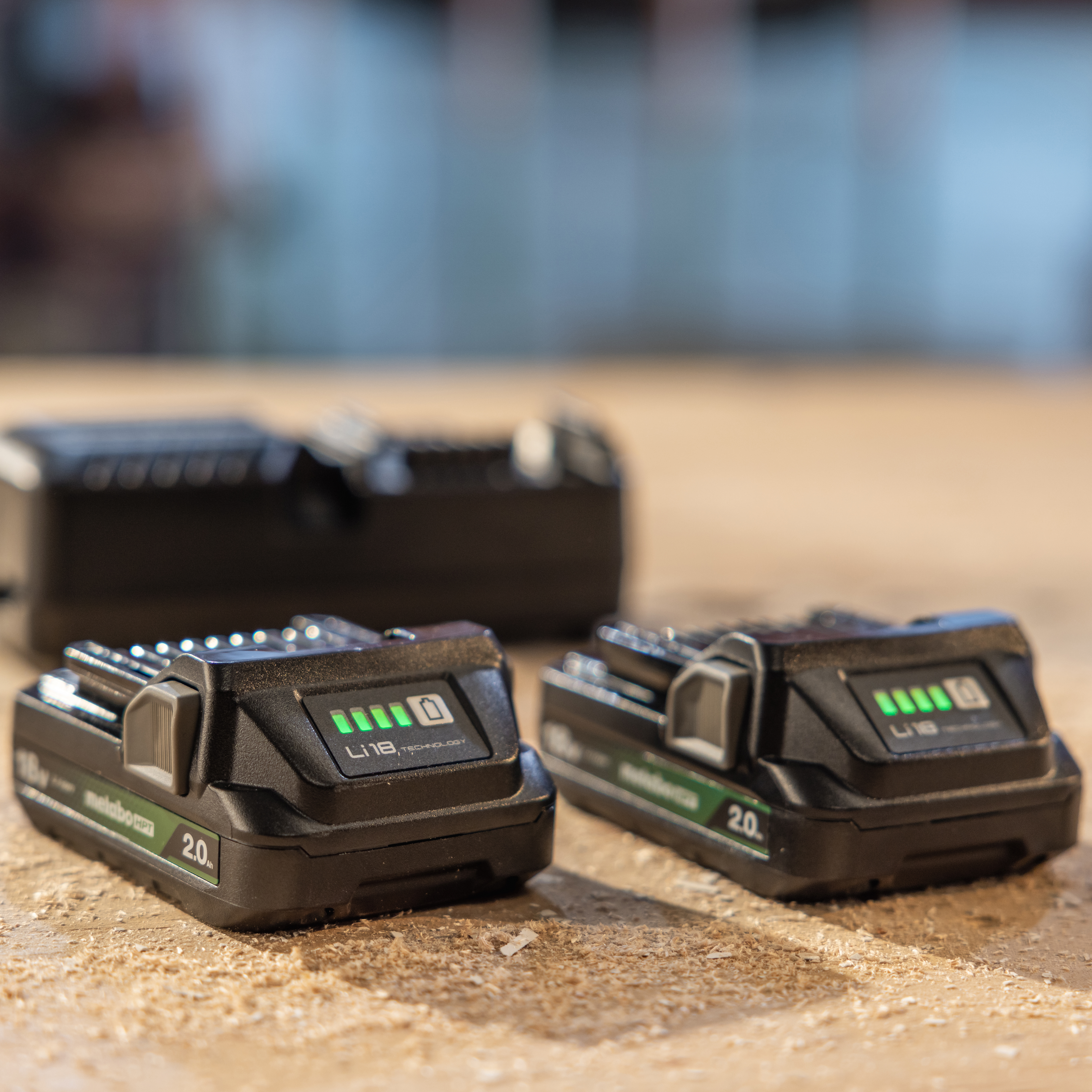 18V Sub-Compact Driver Drill (2.0Ah x 2) | Metabo HPT DS18DDXS