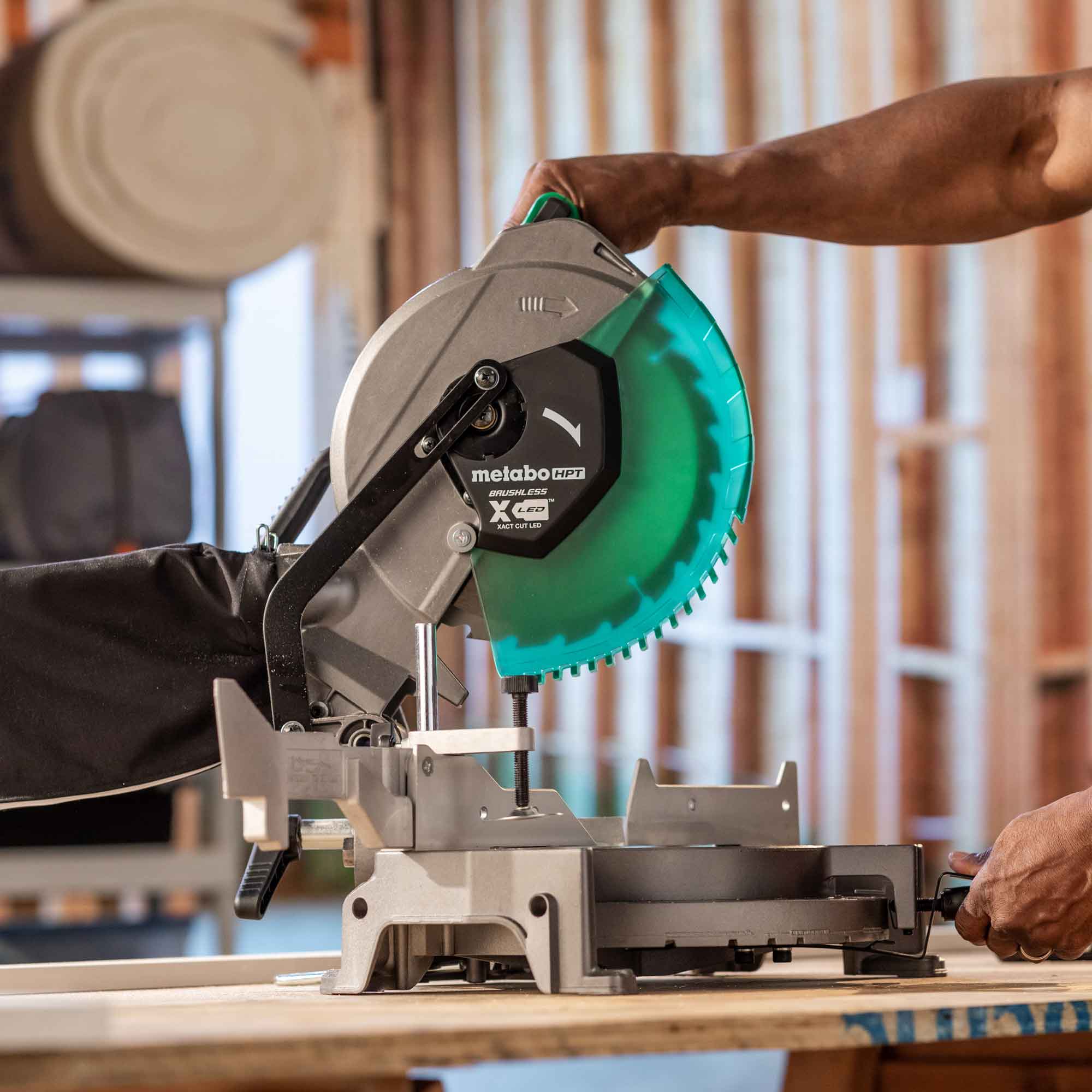 18V MultiVolt™ Cordless 10 Inch Single Bevel Miter Saw (Tool Body