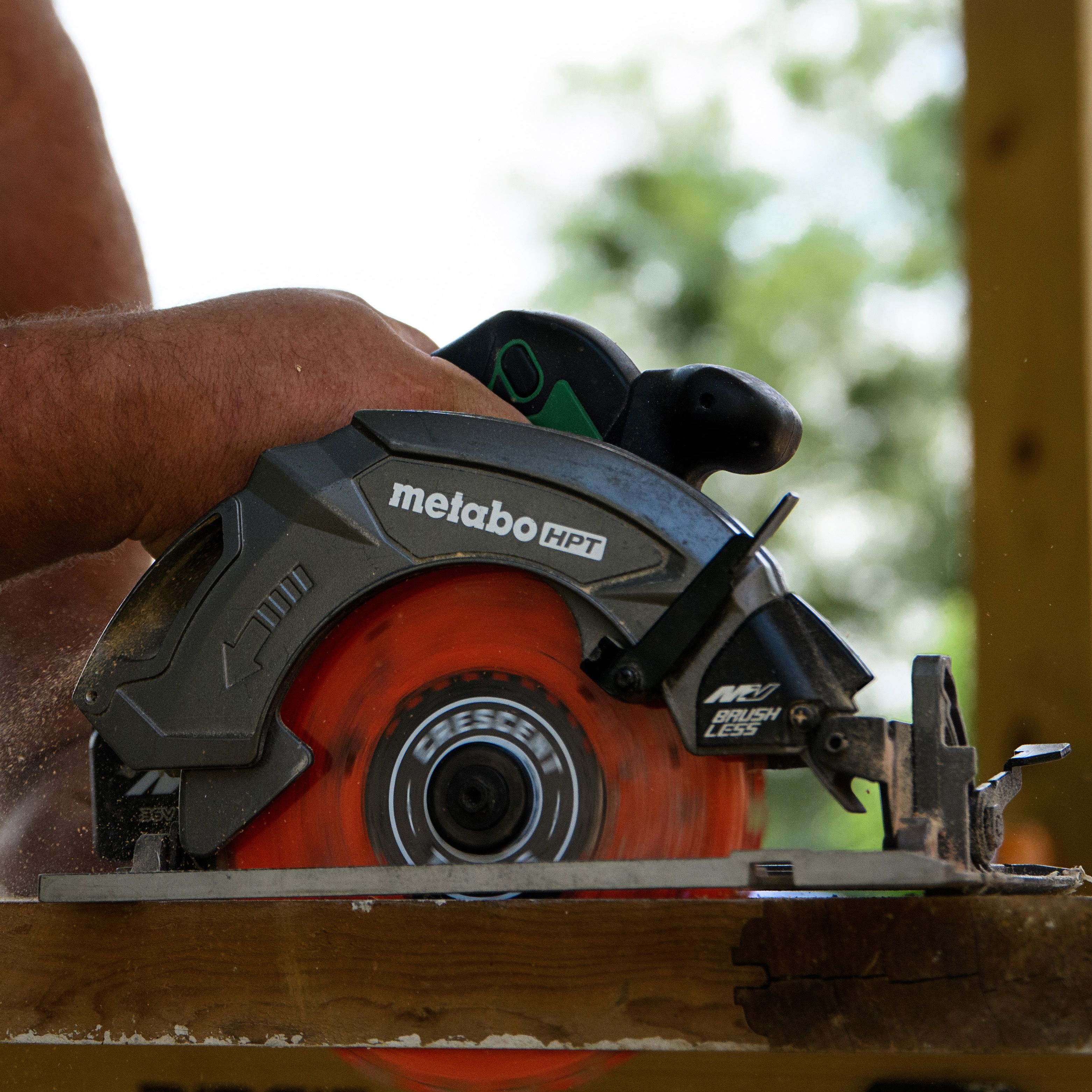 36V MultiVolt 7 1 4 Inch Cordless Circular Saw Tool Body Only Metabo HPT C3607DAQ4