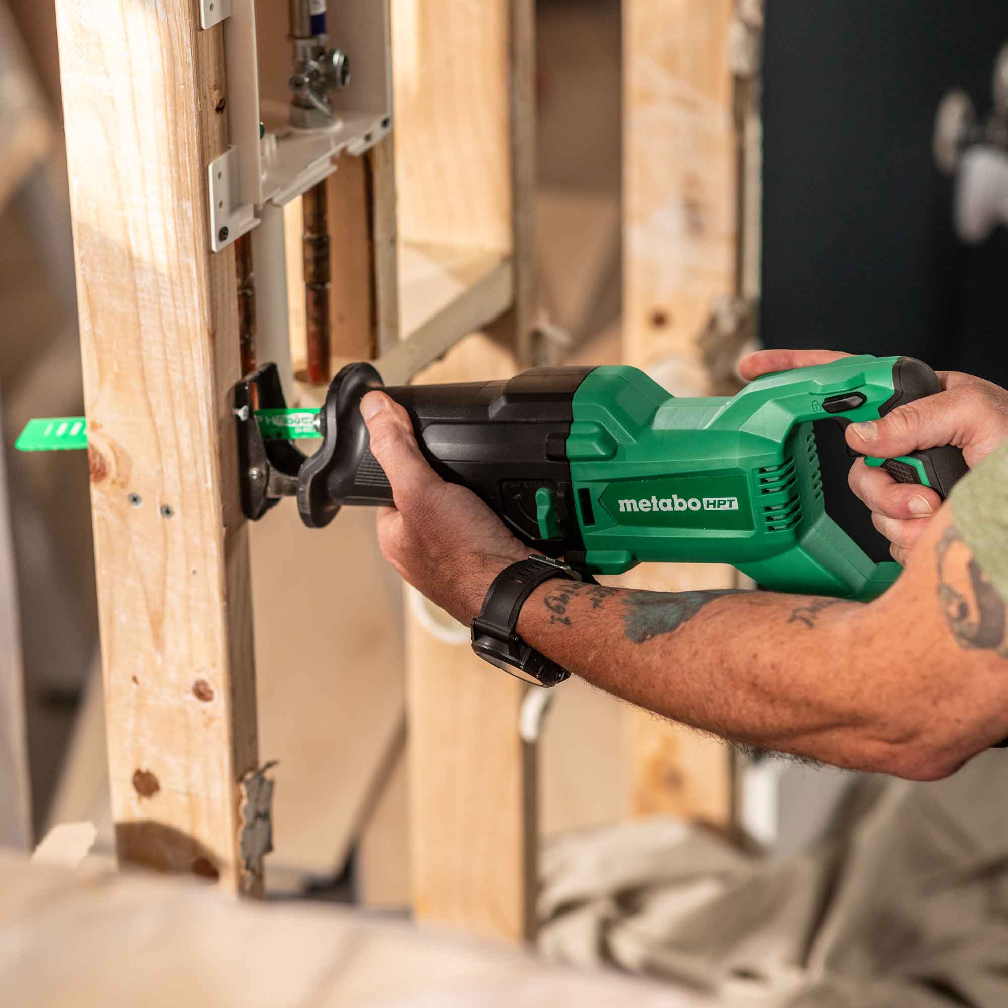 18V MultiVolt Cordless Reciprocating Saw Tool Body Only Metabo HPT CR18DBQ4