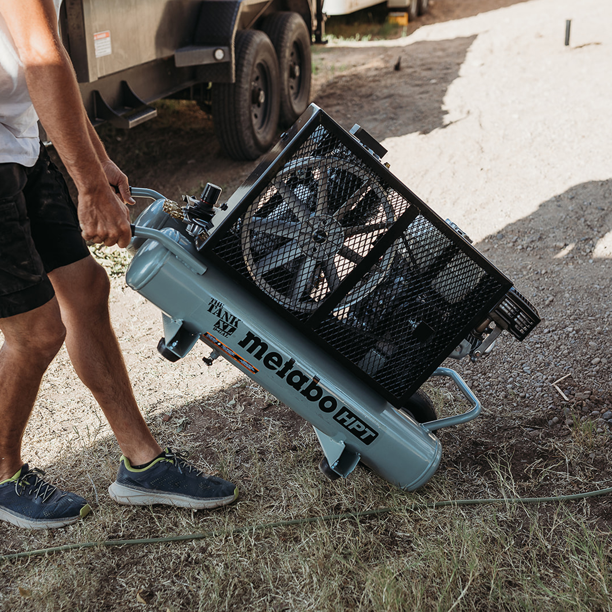 The Tank XL 9-Gallon Gas Wheelbarrow Compressor | Metabo HPT EC2610EA