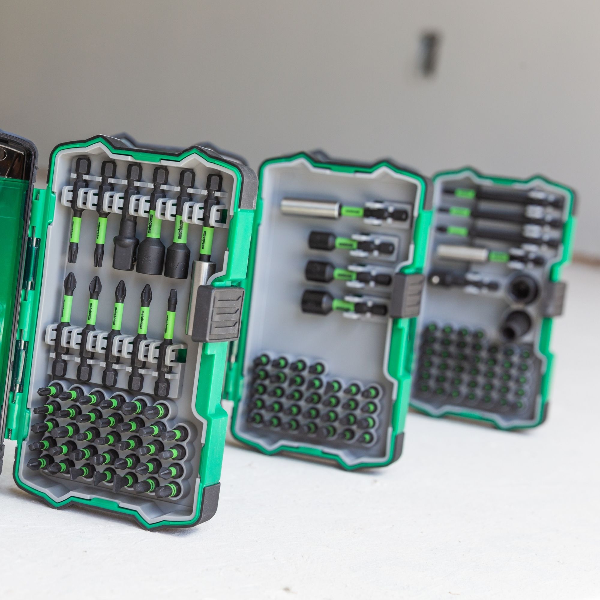 Oemtools 25945 Kompakt-Bit-Set, 11-tlg – Mit Kreuzschlitz, Schlitz, Torx-Bits, Magnetverschluss & Faltgriff