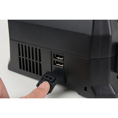 Metabo HPT UC18YTSLM 4-Port 18V/36V Lithium Ion Multi-Volt Battery Charger (Includes Batteries)